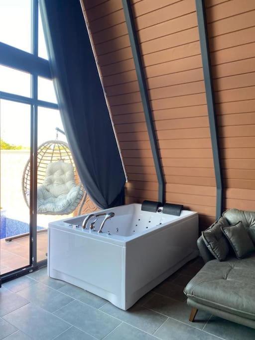 Triangle Life Suit Hotell Kartepe Exteriör bild
